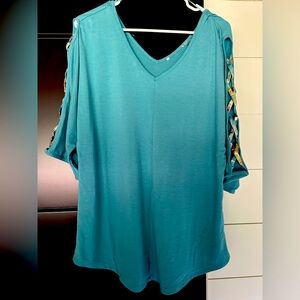Off the shoulders Short Sleeve Shirt